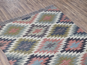 Handmade Wool Jute Kilim <b>Rug</b> From India <b>Tufted</b> with High Pile Abstract Pattern for Nursery Living Room Bedroom - Product Image 4