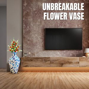 Vase en métal contemporain avec reflets bleus pour l'élégance de la maison Vase en métal avec touche bleue Parfait pour n'importe quelle pièce - Product Image 1