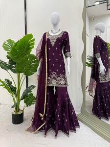 Nouveau costume Sharara pour femmes de designer indien avec broderie séquentielle de qualité supérieure pour les occasions spéciales fêtes mariages - Product Image 2