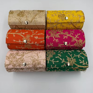 กล่องใส่กำไลข้อมือปักกล่องใส่กำไลฮาลดิเมฮานดี้ Sangeet กล่องของชำร่วยงานแต่งงานอินเดียกล่องของชำร่วยงานปาร์ตี้กล่องเก็บของของขวัญเพื่อนเจ้าสาว - Product Image 2