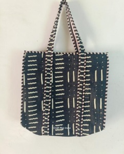 Bolso de mano de algodón acolchado Floral personalizado para mujer, almacenamiento cosido a la moda, artículos de tocador de viaje, regalo promocional - Product Image 2