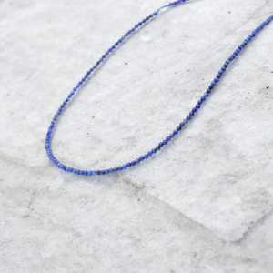 Collier de perles Lapis Lazuli fait à la main 2mm-3mm brin de pierres précieuses bleues naturelles plaqué or bijoux mode en gros approvisionnement en vrac - Product Image 2