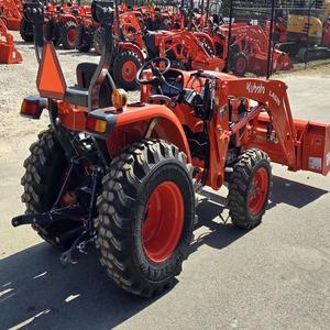 Vente en gros de tracteurs 60 CV 4 roues motrices avec moteur, boîte de vitesses et pompe pour une productivité agricole élevée - Product Image 6