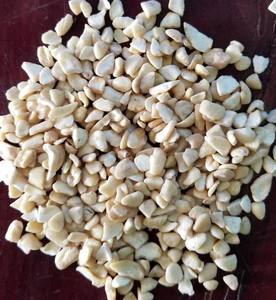 เมล็ดมะม่วงหิมพานต์สดคุณภาพสูง แปรรูปอย่างมืออาชีพ ขนาด 3-3.5 มม. บรรจุกล่อง 20 กก. ผลิตในเวียดนาม อาหารดิบอุดมด้วยสารอาหาร - Product Image 4