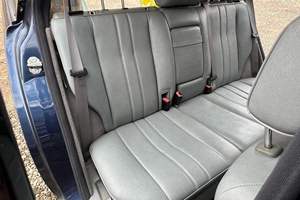 Mercedes-Benz E320 4Matic Wagon 1998 Usado, Sin Reserva, Azul Azure, Motor V6, Tracción en las Cuatro Ruedas, Asientos de Tercera Fila Orientados Hacia Atrás - Product Image 5