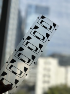 Free Sample Long Range Customized Passive Kiloway Chips Dry Inlay UHF RFID Tag - Product Image 5