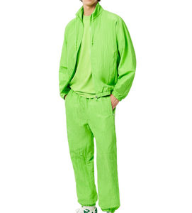 Top New Men's Transpirable Windbreaker Chándal Set Color sólido Tallas grandes con capucha Stand Collar Venta al por mayor Tela Servicio OEM - Product Image 1