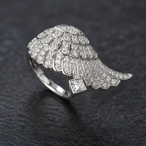 Anello Ali d'Angelo da Donna, Stile Street Fashion, Aperto e Regolabile, Gioiello Creativo ed Elegante, Tono Argento - Product Image 1