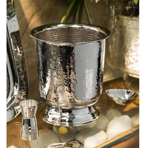 Usine Direct Bar Hôtel Accessoires Fête Bière Vin Champagne Seau Martelé En Acier Inoxydable Métal Seau À Glace Refroidisseur De Vin - Product Image 1