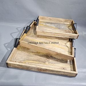 Bandeja única de madera de acacia con diseño de Casa escarchada y bordes profundos para un comedor elegante y un uso funcional de la Mesa - Product Image 4