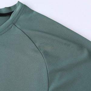 Wholesale <b>Men's</b> <b>Compression</b> <b>Shirts</b> Breathable Eco-Friendly Quick Dry Lightweight Workout Wear Long Sleeve - Product Image 4