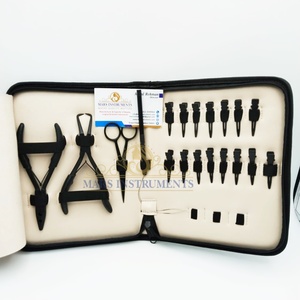 Ensemble d'extensions de cheveux en acier inoxydable de haute qualité noir mat pince ouvreuse de perles ciseaux avec clips et boucle pour un usage commercial - Product Image 6