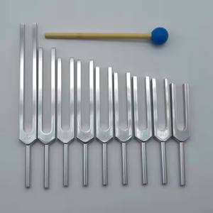 Tenedor de afinación de alta calidad | Instrumento de diagnóstico médico de acero inoxidable para pruebas de ENT y neurología - Product Image 3