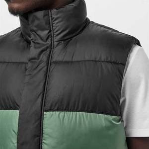 Chaleco sin mangas para hombre con aislamiento ligero y cierre de cremallera, perfecto para usar en capas en actividades al aire libre y uso diario. - Product Image 5