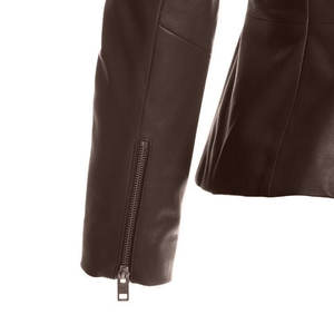 Vestes en cuir pour femmes personnalisées avec design ajusté Vêtements d'extérieur en cuir de qualité supérieure pour le quotidien Vestes pour femmes personnalisées - Product Image 4