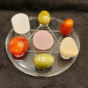 Boîte de Grille de Cristaux Manifest Love & Harmony, Ensemble de Pierres Roulées Reiki pour l'Équilibre Émotionnel - Product Image 1