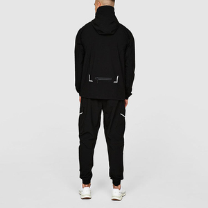Conjunto de chándal de chaqueta cortavientos reflectante OEM para hombre al por mayor, chándal para correr con cremallera de 2 piezas y multibolsillos - Product Image 4