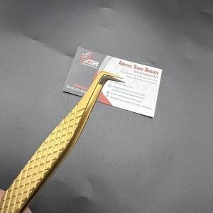 Pinzas Profesionales para Pestañas de Acero Inoxidable Japonés Sostenible, Doradas Mate, de 90 Grados, Delgadas, con Punta Nano Fuerte - Product Image 1