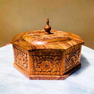 Handcrafted Engraved <b>Wooden</b> Hexagon Storage <b>Box</b> with <b>Lid</b> For House and Hotel Use with Affordable Price - Product Image 4