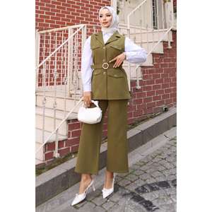 Elegante Conjunto de Chaleco de 2 Piezas Color Caqui MSW19249-4 con Detalle de Bolsillo, Blusa Larga Casual de Poliéster 100% con Cuello Redondo y Manga Larga - Product Image 3