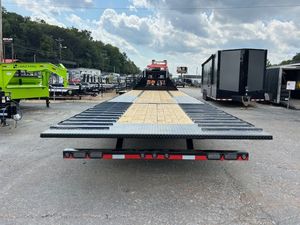 รถพ่วงไฮดรอลิกแบบคอห่าน ปี 2026 ขนาด 102x32 นิ้ว รับน้ำหนักได้ 24,000 ปอนด์ สำหรับขนส่งเครื่องจักรและงานก่อสร้าง - Product Image 2