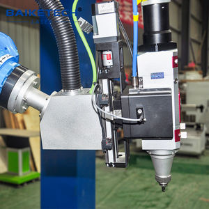 Máquina de corte superior chinesa do <span class=keywords><strong>laser</strong></span> do robô do tipo 6000W para o corte militar do capacete da motocicleta na precisão alta - Product Image 4