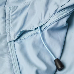 Chaqueta cortavientos de lona ligera para hombre, transpirable e impermeable con capucha con cuello levantado para actividades al aire libre - Product Image 4
