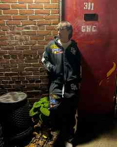 ชุดกันหนาวสำหรับผู้ชายผ้าคอตตอนสีล้วนระบายอากาศใส่สบายเหมาะกับฤดูหนาวเป็นมิตรกับสิ่งแวดล้อม - Product Image 3