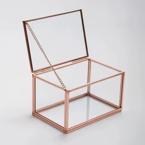 Boîte de rangement élégante en métal rose doré, écologique, personnalisable, cadre pour bijoux, organisateur élégant pour la maison - Product Image 1