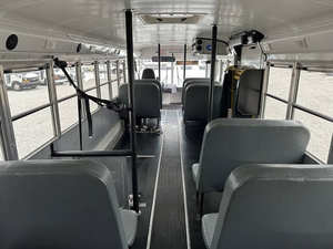 Utilisé 2014 Bl-ue Bi-rd Tous Am-eric-an/Tous Ca-nad-ian - Product Image 5