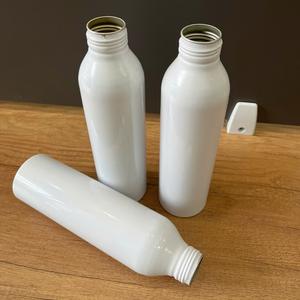 Vietnam Manufacturer's Lightweight Eco-Conscious Brands Wholesale Modern Aluminum <b>Water</b> <b>Bottles</b> for Beverages - Product Image 1