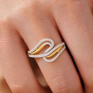 Anillo de Moissanita TISHYA DIAMOND de Lujo en Oro Sólido de 18K con Engaste Pavé, Corte Brillante, Anillo de Boda para Mujer, Diseño Infinito Elegante - Product Image 1