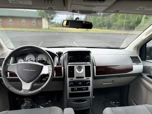 UTILISÉ LHD/RHD 2010 CHRYSLER T0WN - Product Image 2