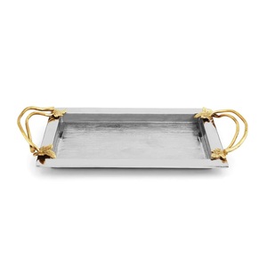 Bandeja de servicio de metal con asas de alta calidad plato hecho a mano clásico elegante al por mayor nueva bandeja de chocolate de metal - Product Image 1