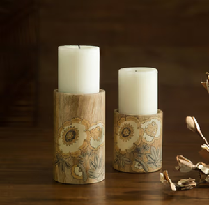 Bougeoirs modernes cylindriques en bois avec des motifs floraux subtils, idéal pour minimaliste, à des prix de gros. - Product Image 1