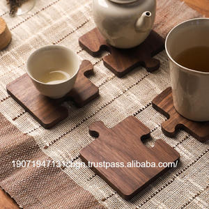 Sous-verres en bois massif faits à la main, sous-verres en bois de noyer de luxe, puzzle créatif, sous-verres en bois pour tasse à thé - Product Image 4