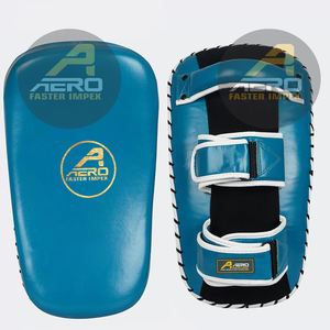 Almohadillas de entrenamiento de Kickboxing MMA de cuero genuino hechas a medida, logotipo privado, diseño OEM para Muay Thai Kicking & Blocking Boxing Product - Product Image 2