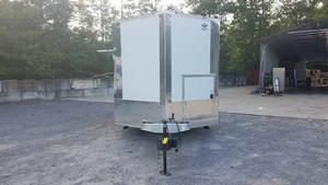 Remorque de cuisine mobile commerciale entièrement équipée, blanche, 8,5' x 14', avec appareils électroménagers, à vendre - Product Image 3
