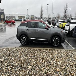 En stock, Nissan Kicks 2025, SUV compact offrant un design moderne, des sièges spacieux, une autonomie fiable et un excellent état. - Product Image 1