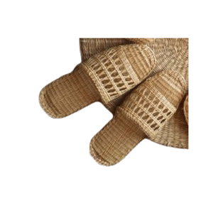 Sandales plates en jacinthe d'eau légères faites à la main pour l'été, forme personnalisée, pantoufles d'hôtel, talon haut, style tendance, Vietnam - Product Image 4