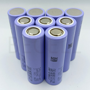 Batterie au lithium d'origine 21700 <span class=keywords><strong>40T</strong></span> INR21700 <span class=keywords><strong>40T</strong></span> 3.7V 4000mAh 45A batterie de décharge pour <span class=keywords><strong>SAMSUNG</strong></span> <span class=keywords><strong>40T</strong></span> - Product Image 3