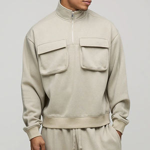 Diseño cómodo y transpirable, conjuntos deportivos para hombre para pedidos al por mayor con mangas largas, bolsillos tipo cargo y logotipo personalizable. - Product Image 2