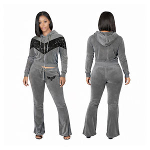 Conjunto Deportivo de Terciopelo Rojo con Pedrería para Mujer, Chaqueta con Capucha y Cremallera y Pantalones Acampanados - Product Image 2