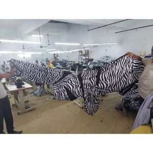 Couverture de selle en maille équestre avec logo personnalisé de haute qualité tapis de cheval en polaire blanc et bleu meilleur prix couverture d'équitation - Product Image 6