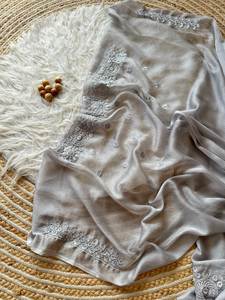 Sari de Moda con Bordado a Mano de Estilo Sencillo y Elegante, Tela de Seda Georgette con Borde de Corte Decorativo y Blusa Combinada para Fiestas - Product Image 3