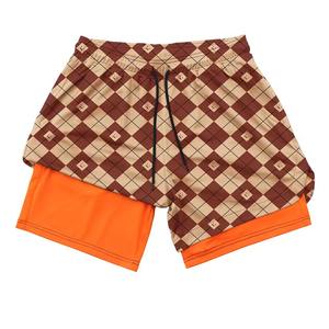Shorts de doble capa con estampado Argyle y forro interior en contraste para uso casual y deportivo. - Product Image 4
