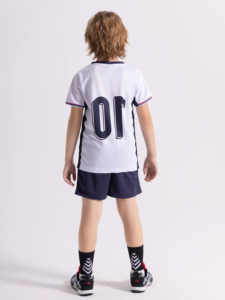 Maillot de football pour hommes et enfants, tissu sublimé personnalisé, chemise de sport, kits de club, service de découpe automatisé OEM, vêtements de football pour jeunes - Product Image 2