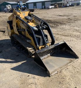 Chargeuse compacte Vermeer S925TX robuste, moteur Kubota 30 CV avec pompe et moteur - Haute efficacité pour toutes les tâches - Product Image 1