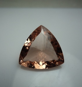 Piedras preciosas de tamaño calibrado sueltas de corte trillón facetado de morganita Natural 100% de calidad súper fina para uso de joyería al por mayor - Product Image 1