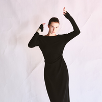 Robes élégantes de qualité supérieure LIRNA EMB DRAPED LONG DRESS, robe longue à manches longues et dos ouvert, étiquettes personnalisées, robes pour femmes de WhiteAnt